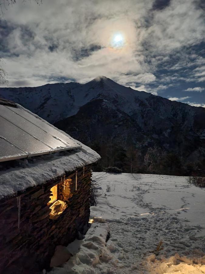 فندق Bordes Pirineu, Costuix أريو المظهر الخارجي الصورة